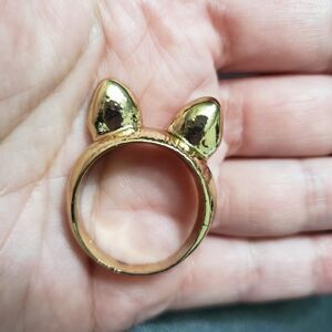 Gold tone kitty cat ears ring size 11